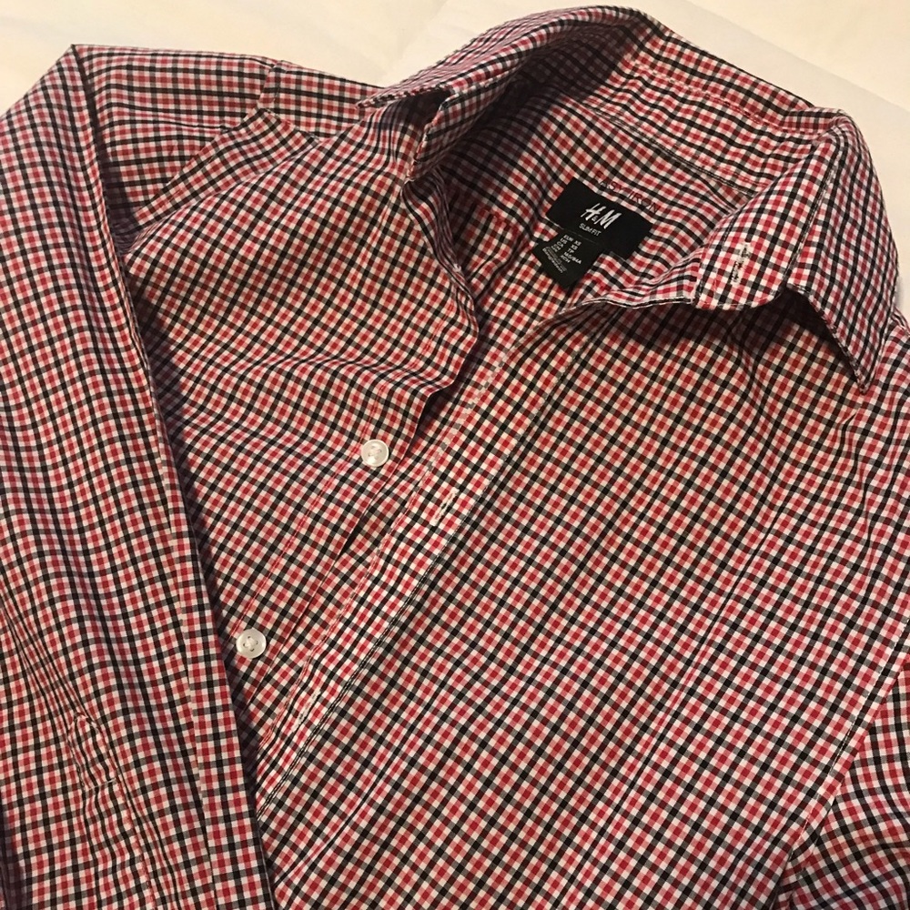 H & M button down - Picture 2 of 2
